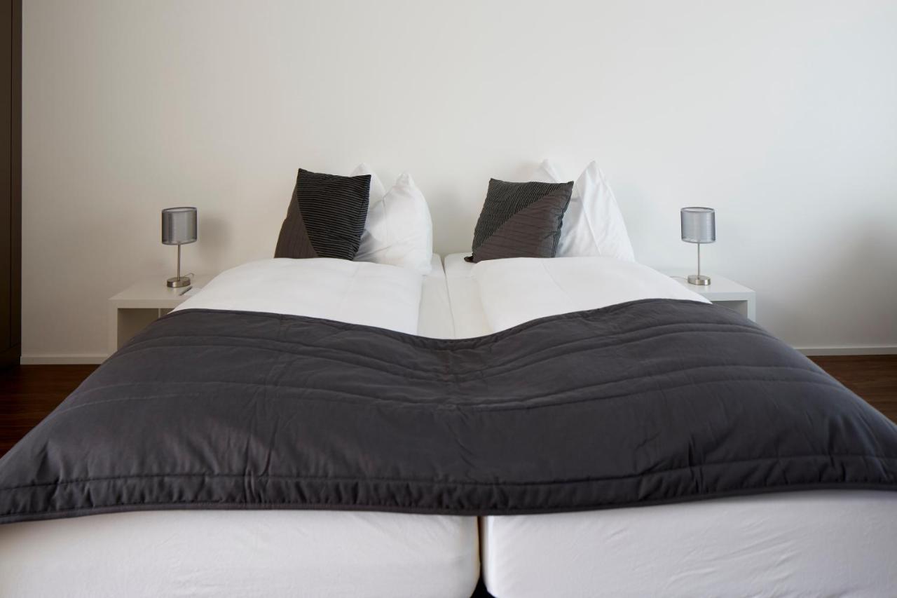 Aparthotel Baden Bagian luar foto